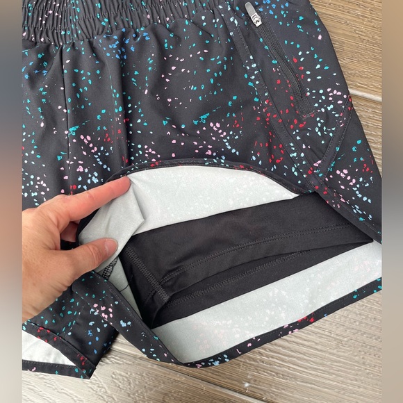 Avia Running Shorts with zipper pockets - Picture 3 of 6